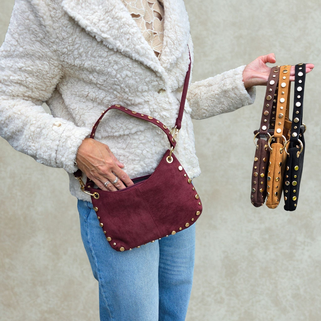 Kunstlederen suede schoudertas | goudkleurige studs