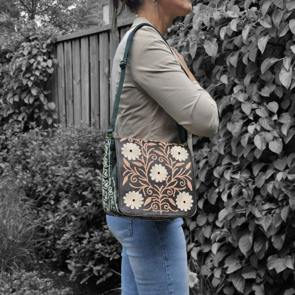 Schapenleer schoudertas uit Kasjmier